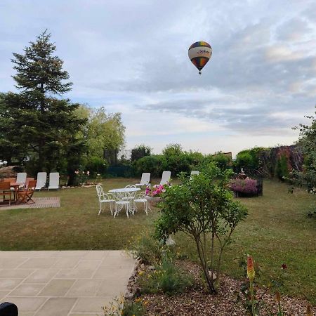 La Maison Genevier - Chambre La Family Montreuil-en-Touraine Εξωτερικό φωτογραφία
