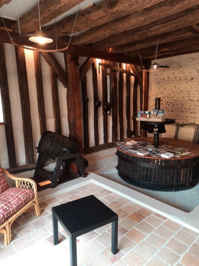La Maison Genevier - Chambre La Family Montreuil-en-Touraine Εξωτερικό φωτογραφία